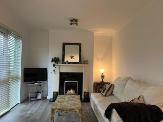 Cosy 2 Double Bed Apartment Swords Exterior foto